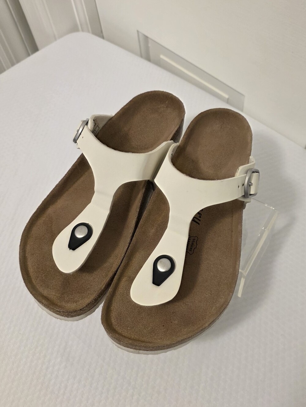 EC Fitory White Leather T-strap Thong Sandals with Buckle Size 8, Casual, Comfy